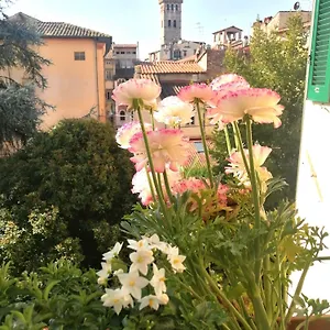 Evelina Italy